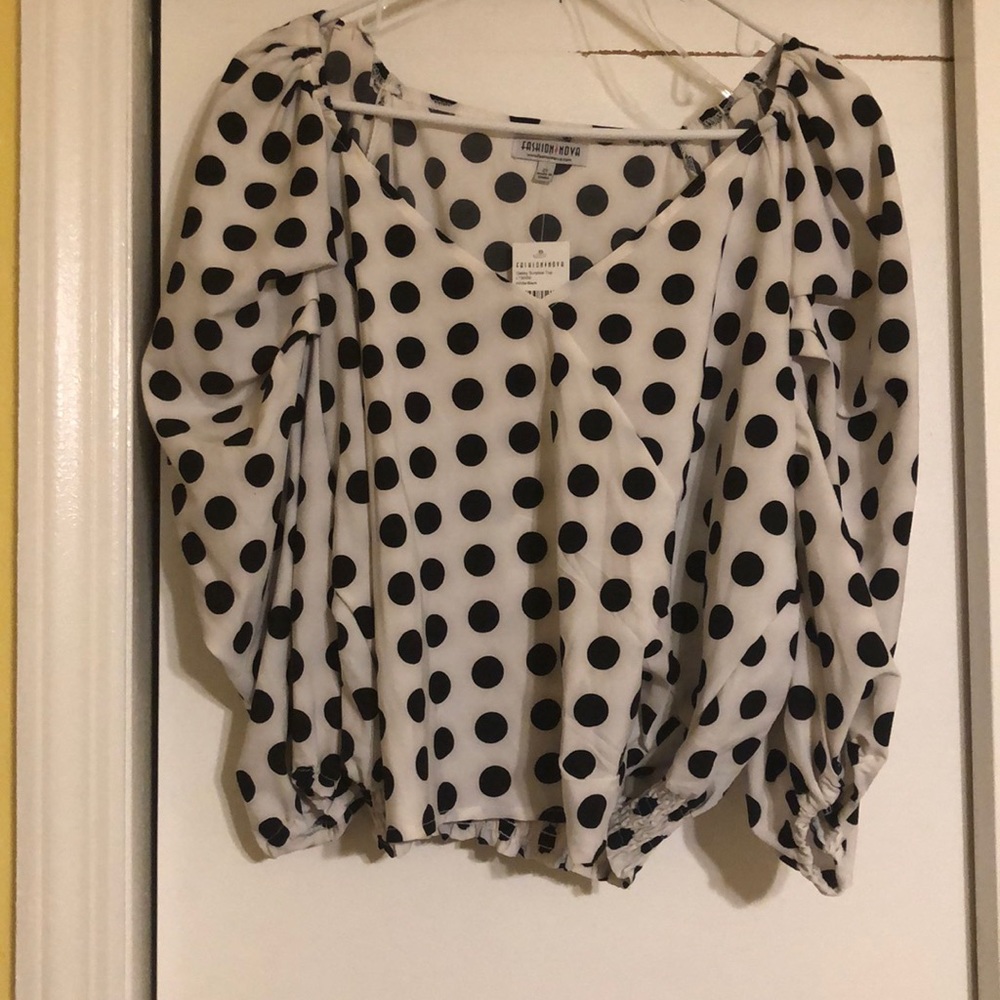 BRAND NEW top